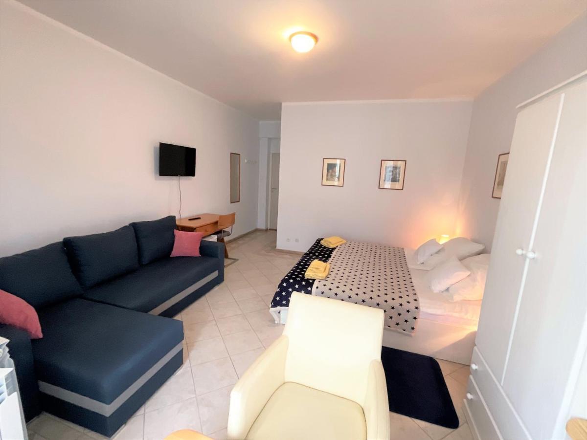 Gosciniec Jantar Hotel Гижицко Екстериор снимка