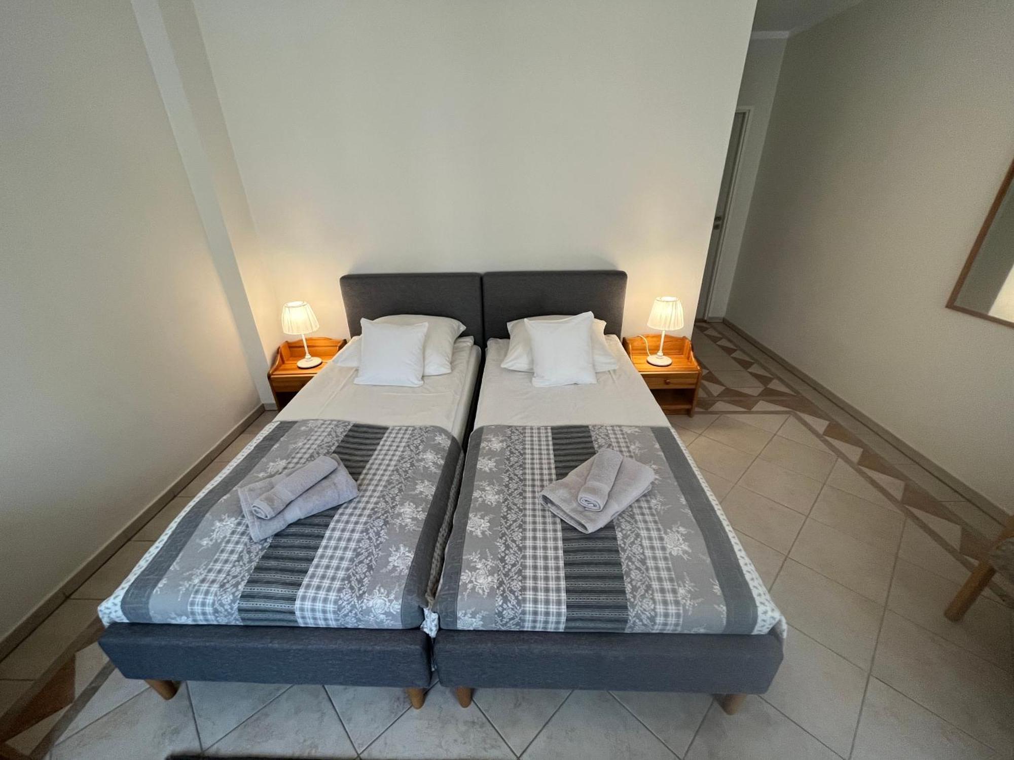 Gosciniec Jantar Hotel Гижицко Екстериор снимка